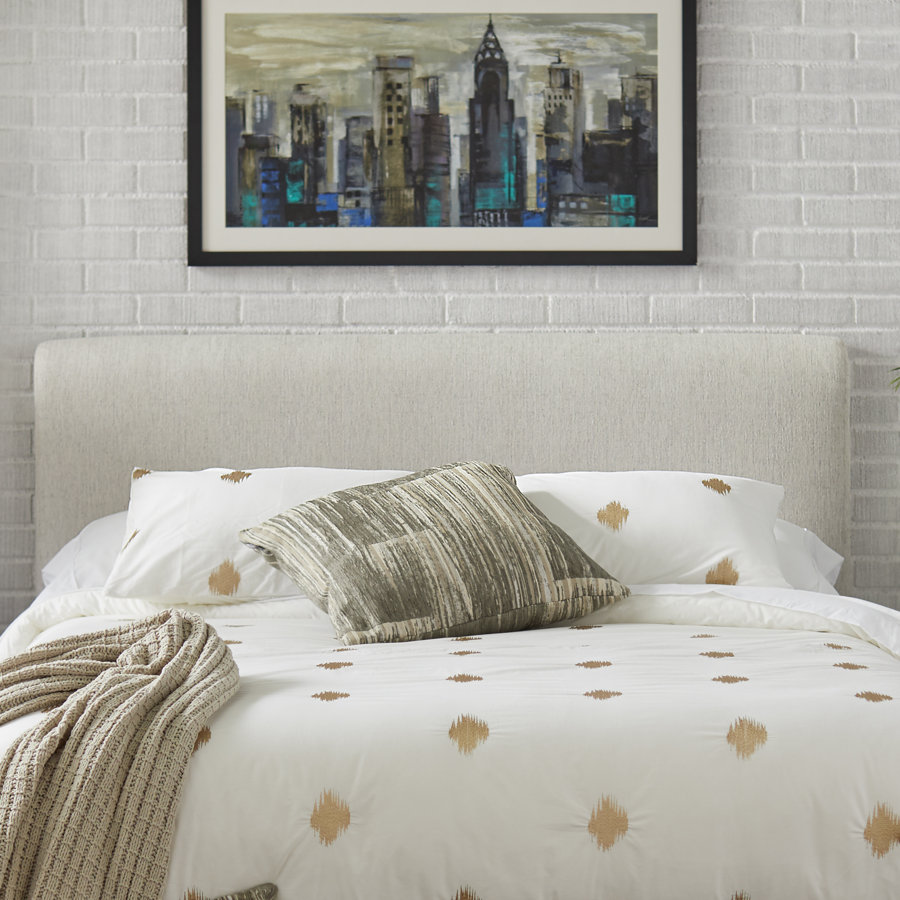 Magaw Queen Upholstered Panel Heaboard